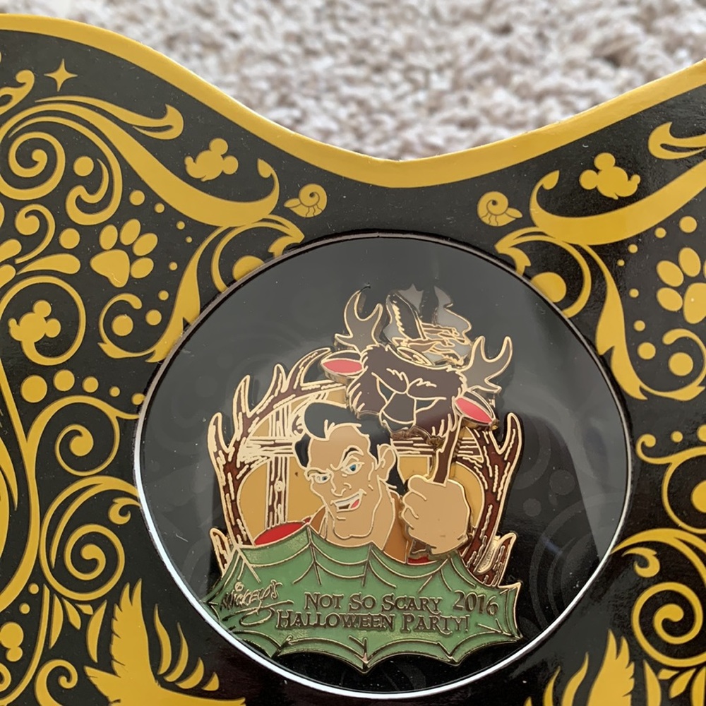 Mickey’s Not So Scary Halloween Party 2016 trading pins set - Picture 4 of 7